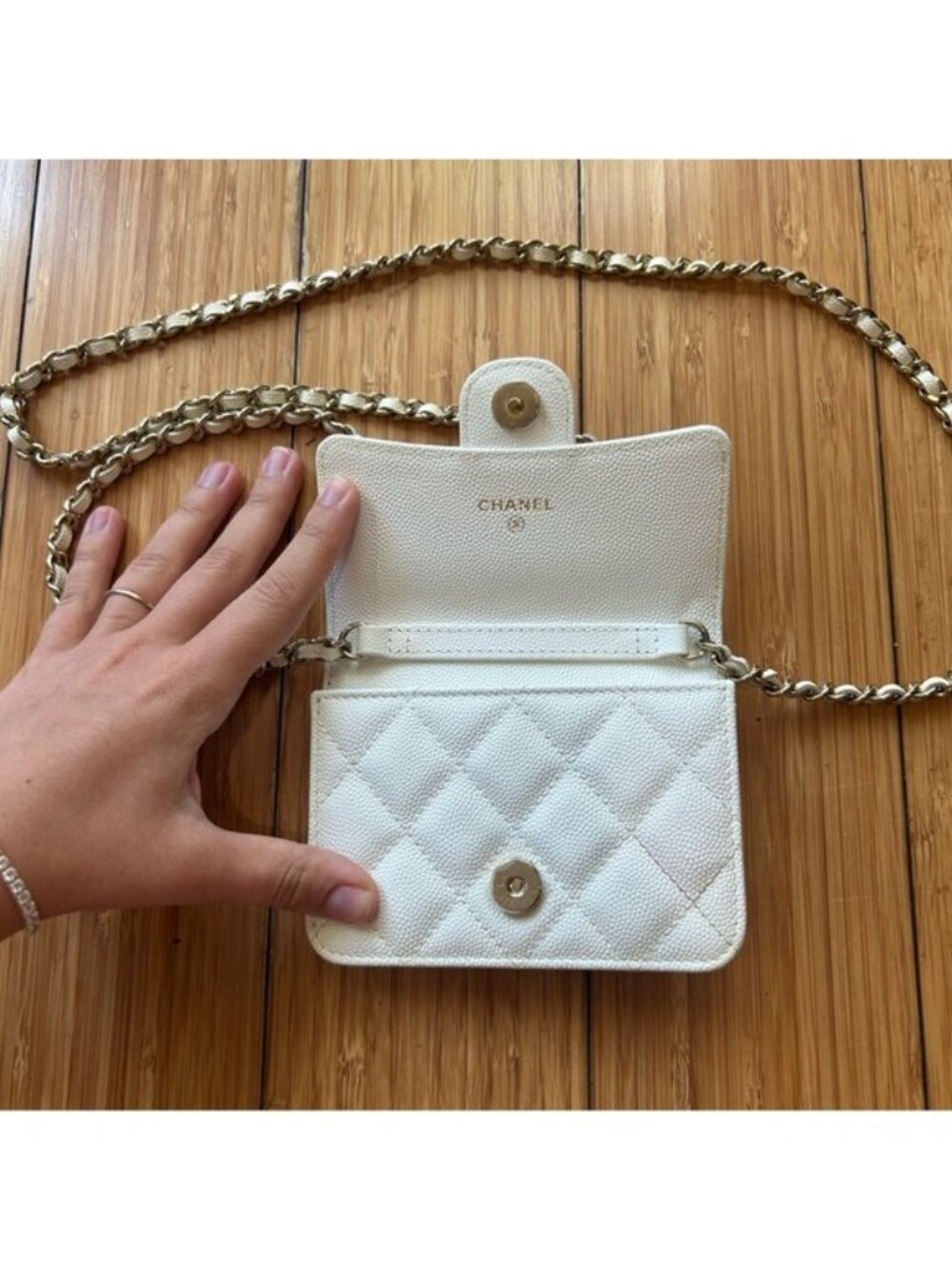 Chanel Mini Wallet On Chain White Caviar quilted crossbody Gold Hardware - Picture 7 of 14